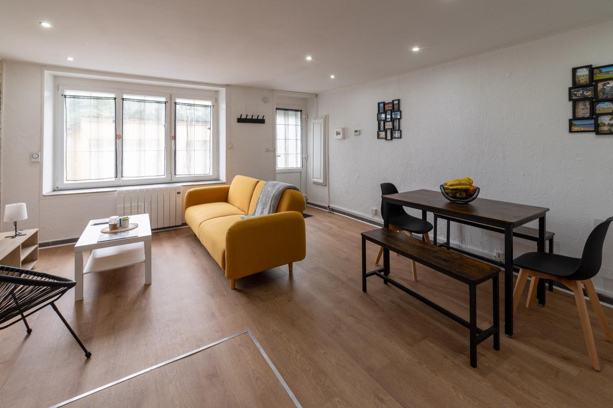 Vila 55M2 Cosy Au Calme Avec Terrasse Et Box Individuel Nouzonville Exteriér fotografie